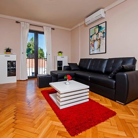 로비니 Apartman Bellana 아파트 외부 사진