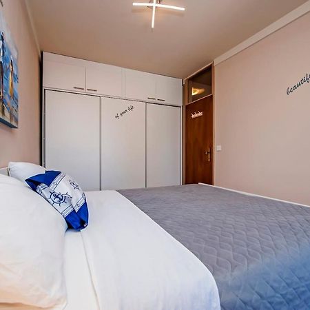 로비니 Apartman Bellana 아파트 외부 사진
