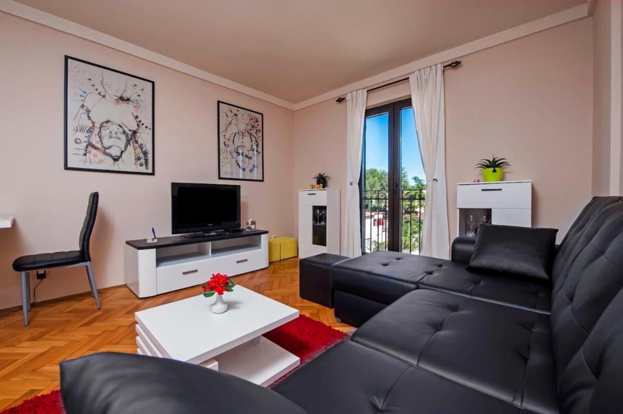 로비니 Apartman Bellana 아파트 외부 사진