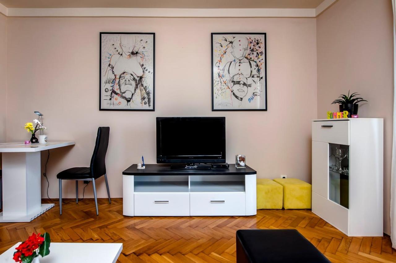 로비니 Apartman Bellana 아파트 외부 사진