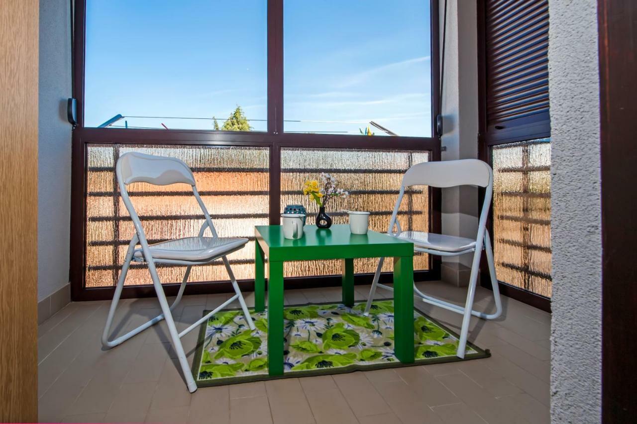 로비니 Apartman Bellana 아파트 외부 사진