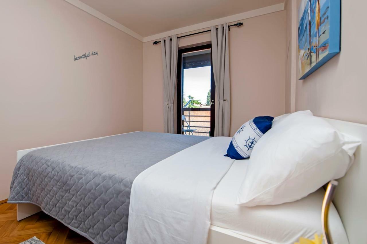 로비니 Apartman Bellana 아파트 외부 사진