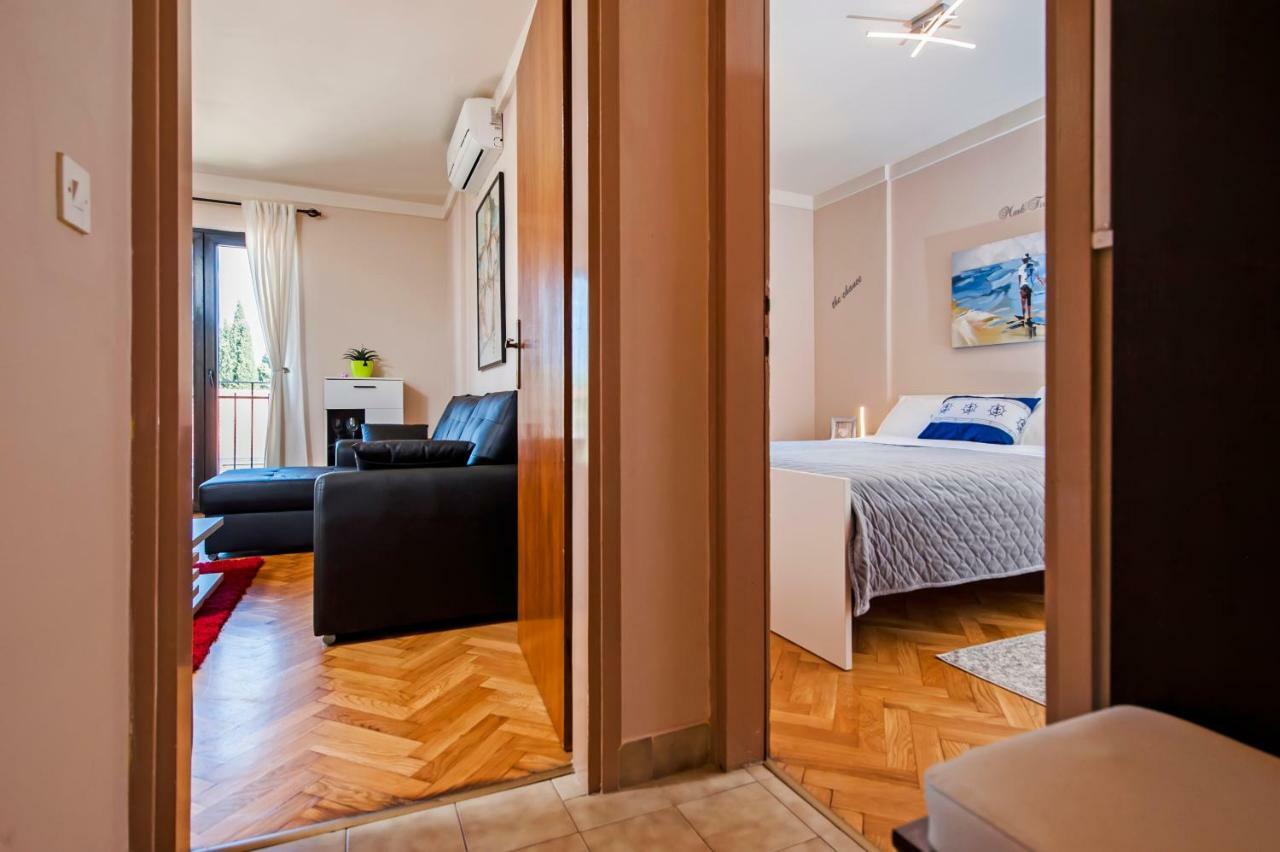 로비니 Apartman Bellana 아파트 외부 사진
