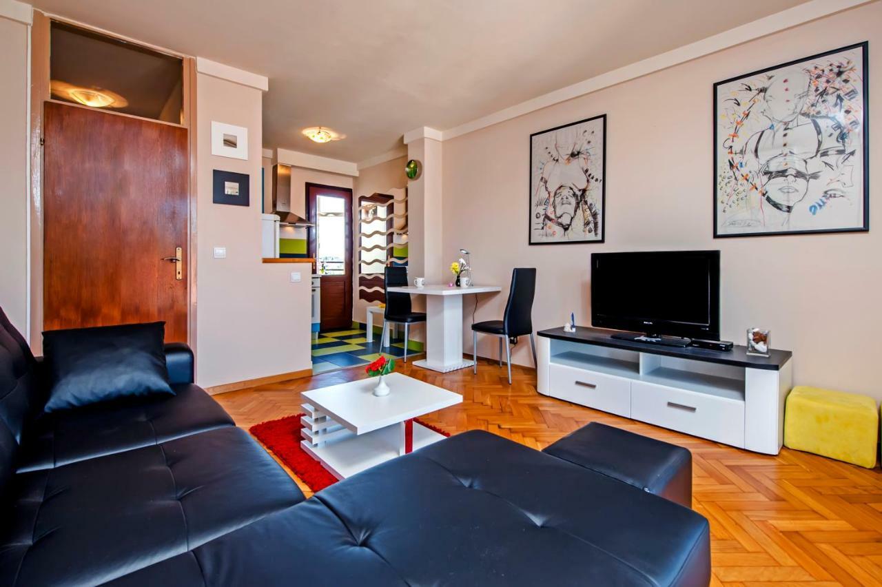 로비니 Apartman Bellana 아파트 외부 사진